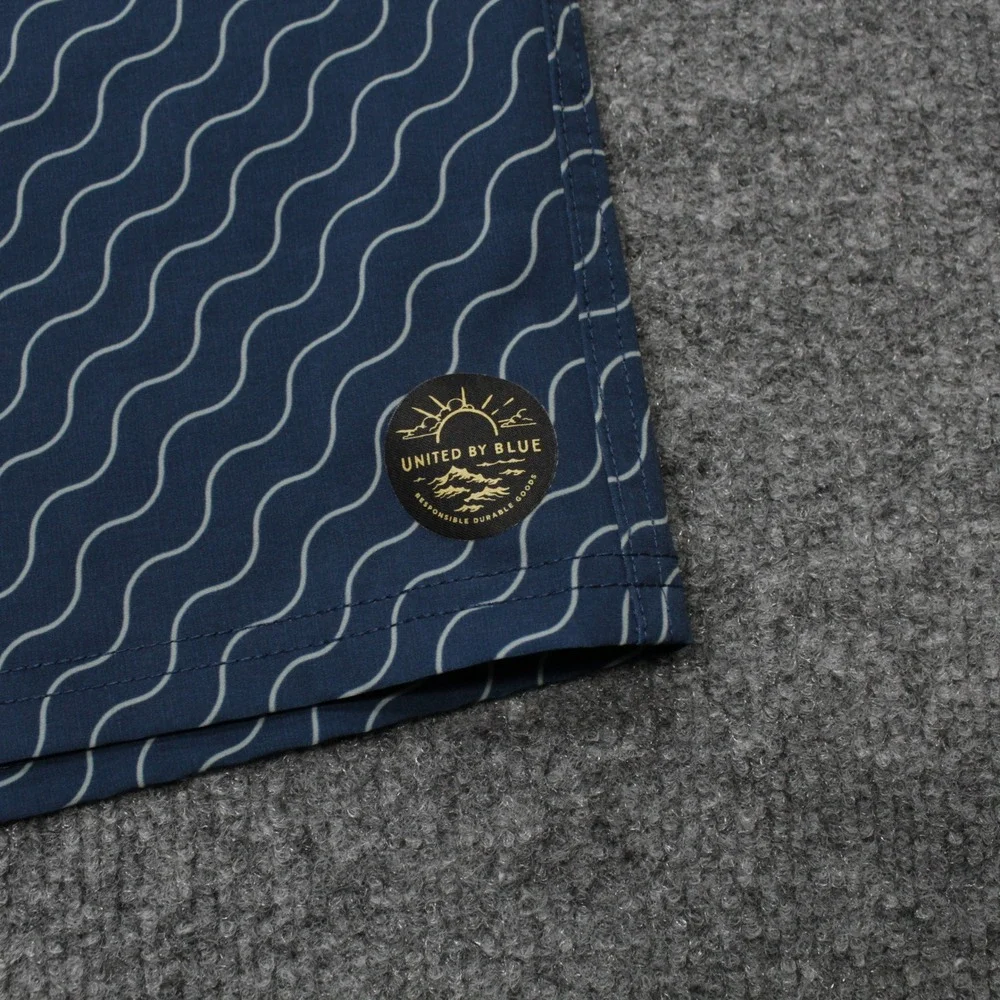United By Blue Mens Size 36 Navy Wave Print Quick Dry Board Shorts Swim Trunks